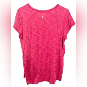 Lululemon tshirt